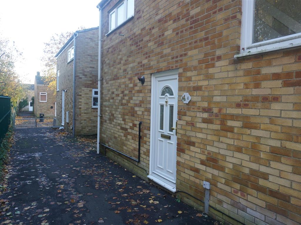 3 bed terraced house to rent in Willoughby Way, Basingstoke RG23, £