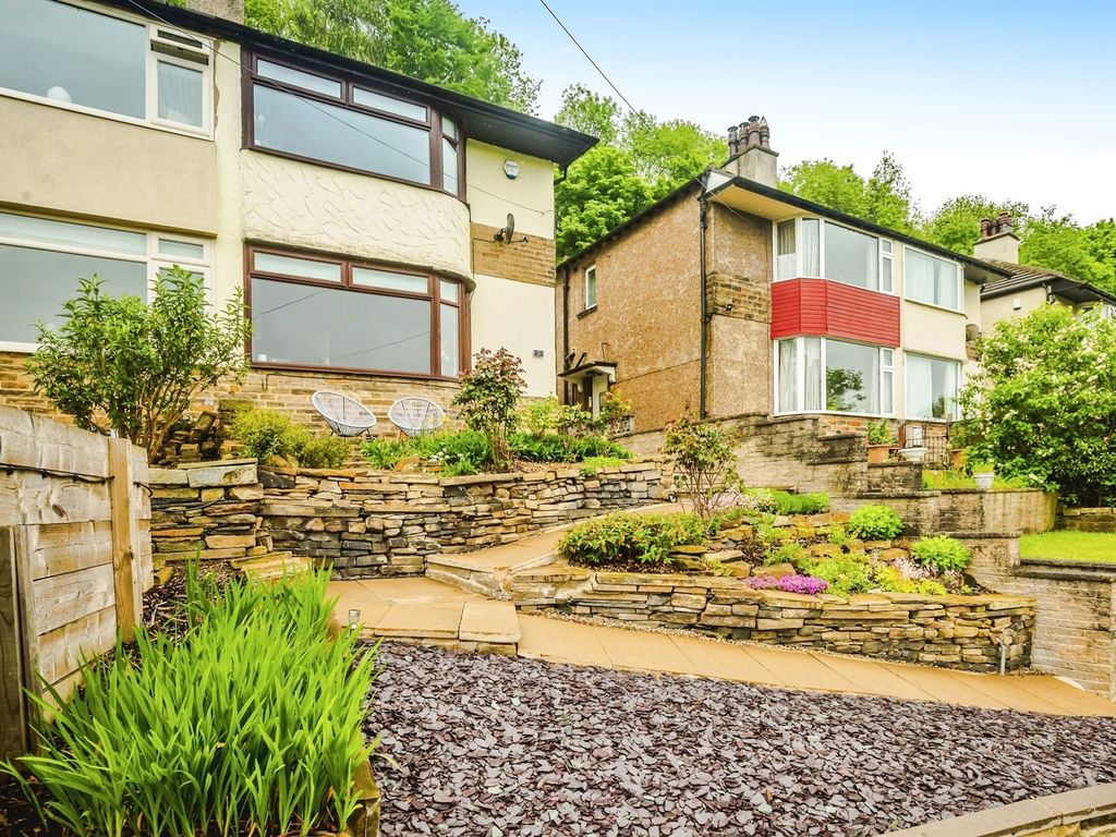 2 bed semidetached house for sale in Kingswood Green, Shibden, Halifax