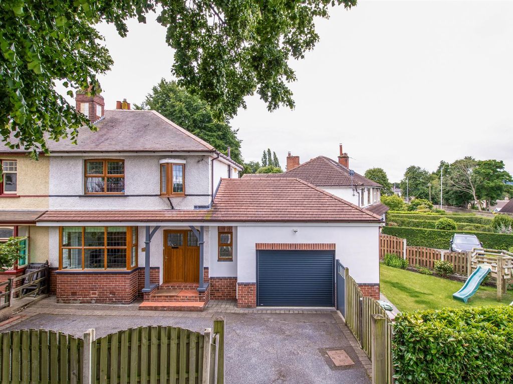 3 bed semidetached house for sale in Milnthorpe Crescent, Sandal
