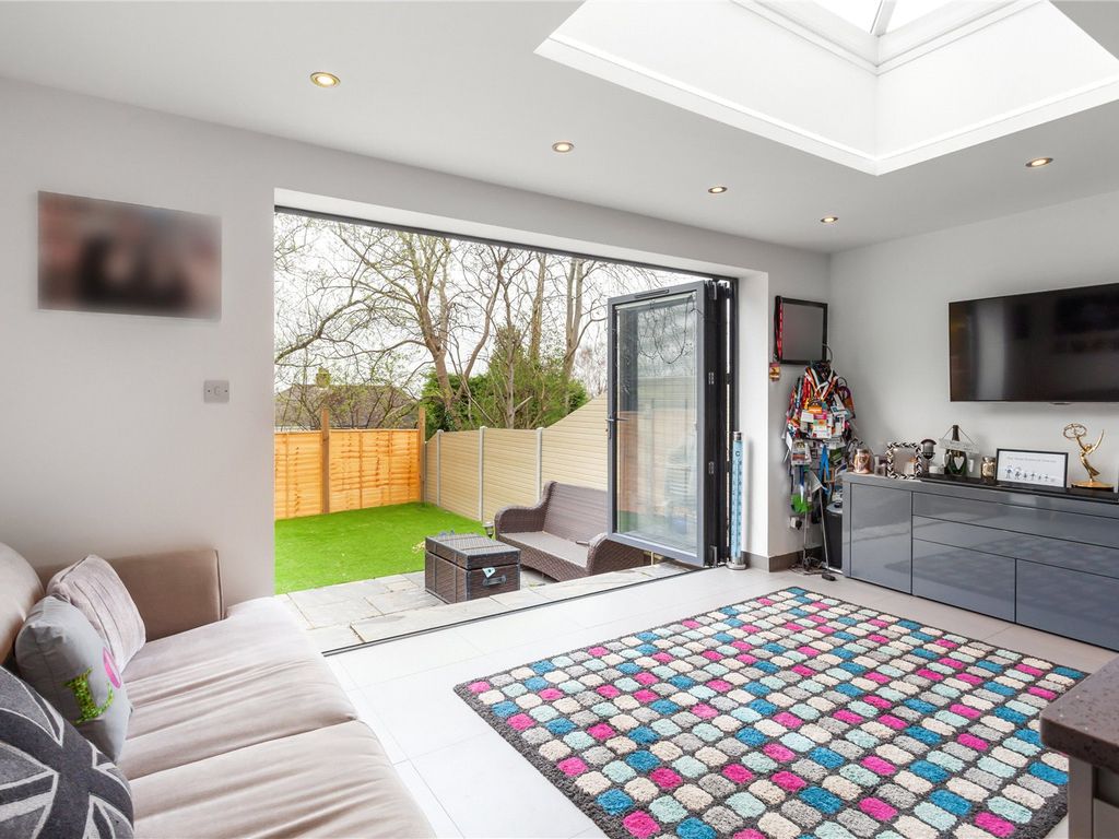 4 bed terraced house for sale in Ivinghoe Road, Bushey, Hertfordshire