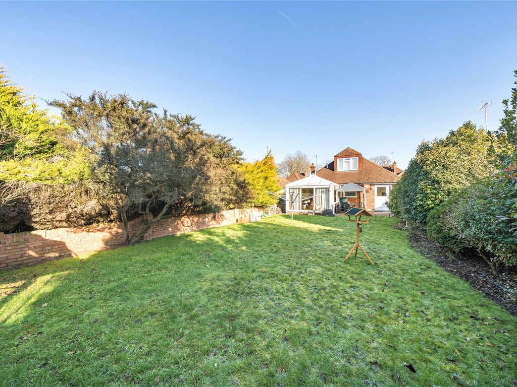 2 bed bungalow for sale in Mayford, Woking, Surrey GU22 Zoopla