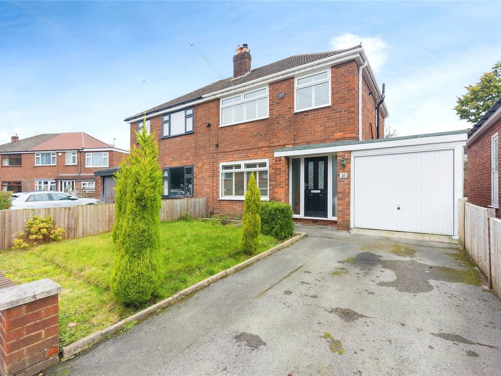 3 bed semidetached house for sale in Glynrene Drive, Wardley, Swinton