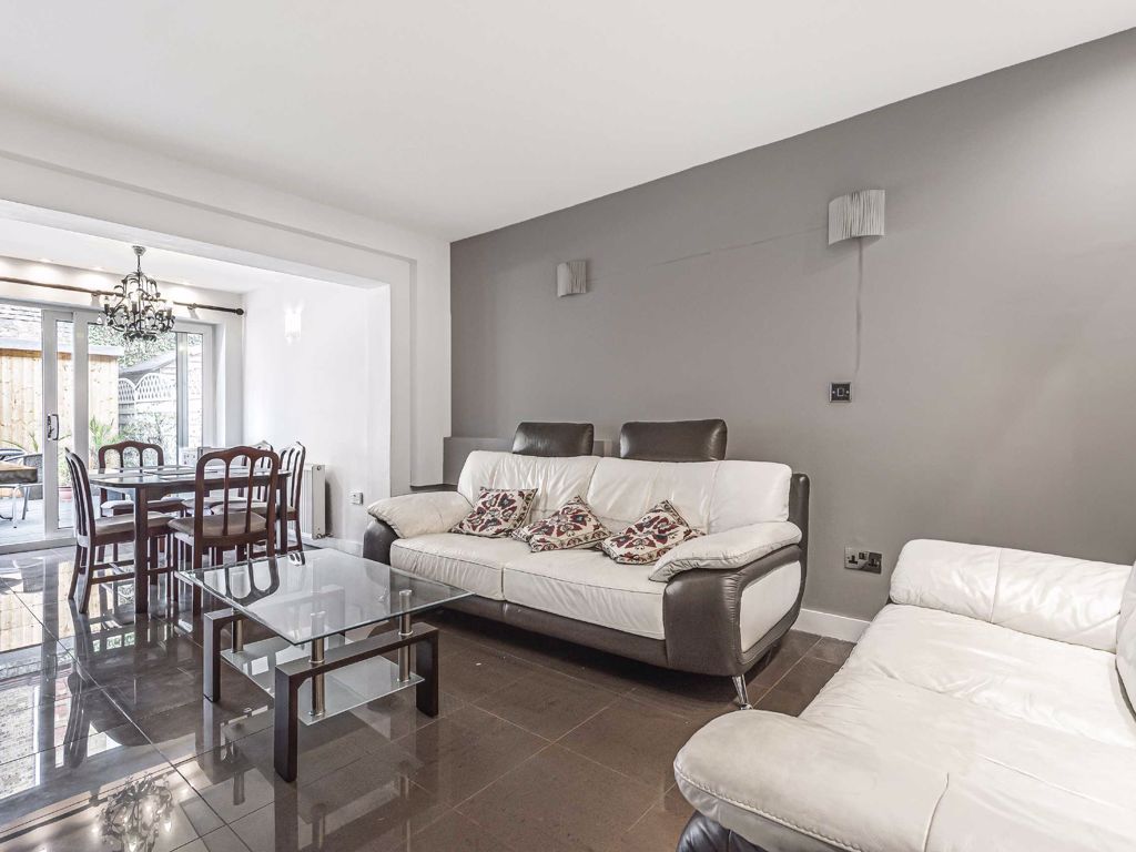 4 bed terraced house to rent in Garrick Close, London SW18 Zoopla