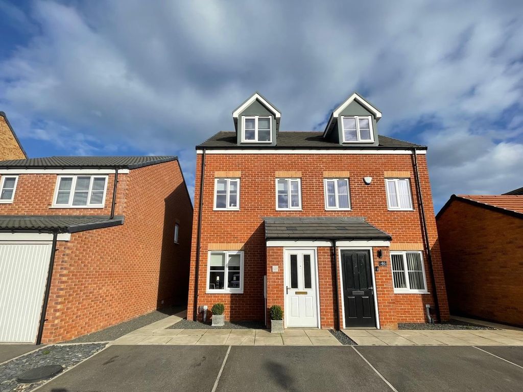 3 bed town house for sale in Vickers Lane, Seaton Carew, Hartlepool