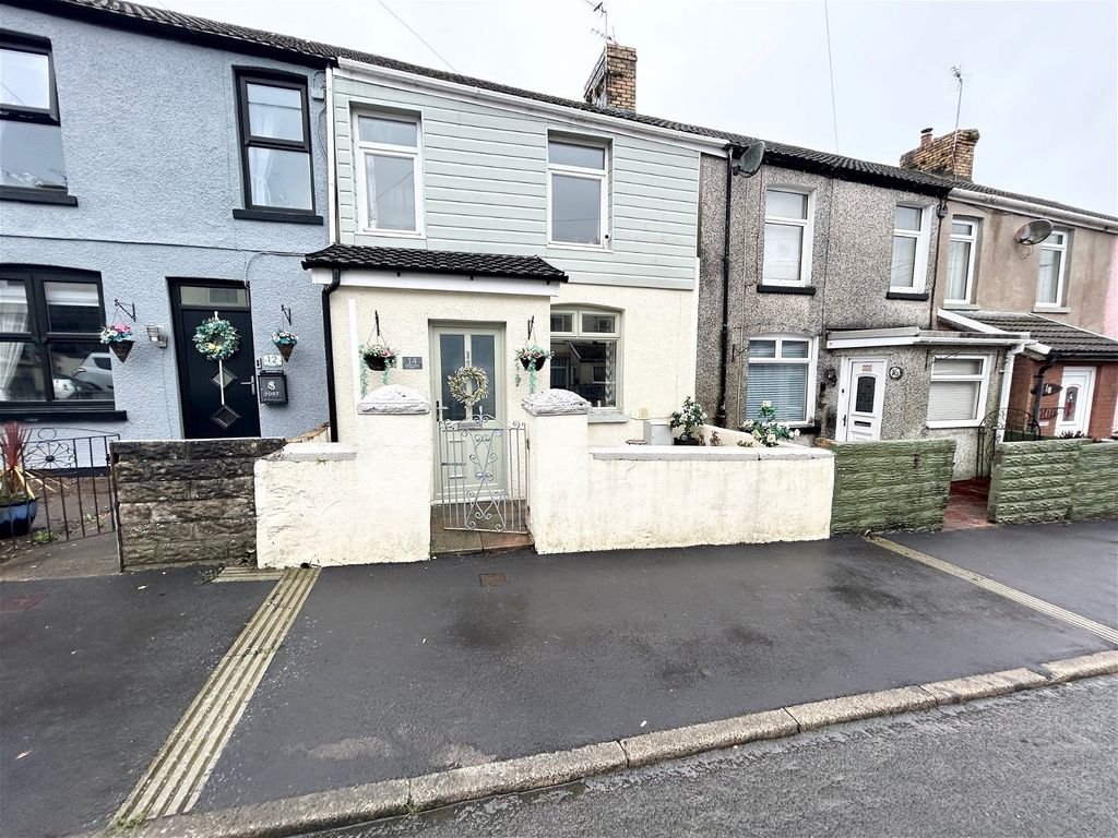 3 bed terraced house for sale in Jubilee Street, Llanharan, Pontyclun