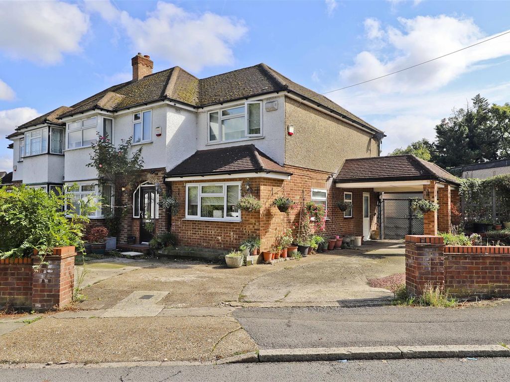 5 bed semidetached house for sale in Long Lane, Hillingdon UB10, £