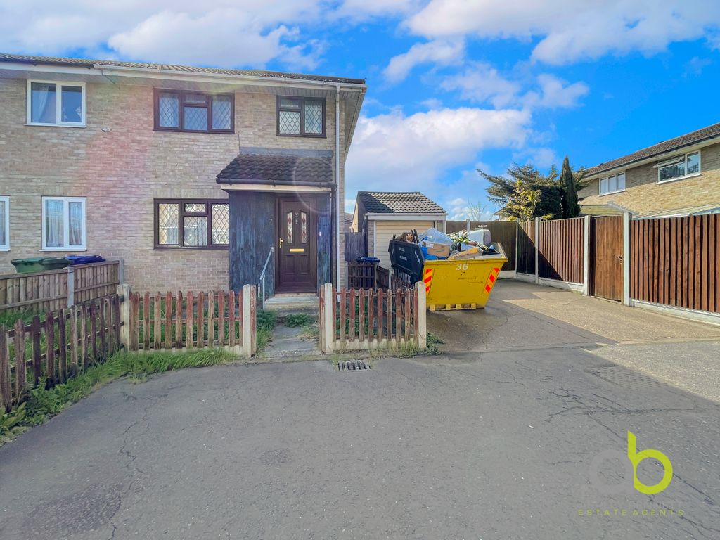 3 bed semidetached house for sale in May Court, Grays RM17 Zoopla