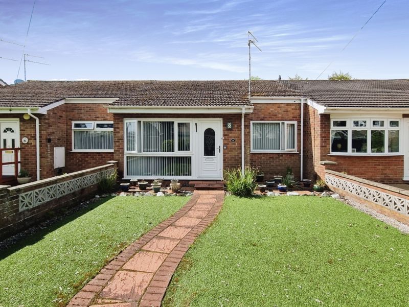 2 bed bungalow for sale in Robin Close, Bradwell, Great Yarmouth NR31