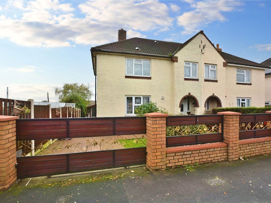 3 bed semidetached house for sale in Winthorpe Crescent, Thorpe