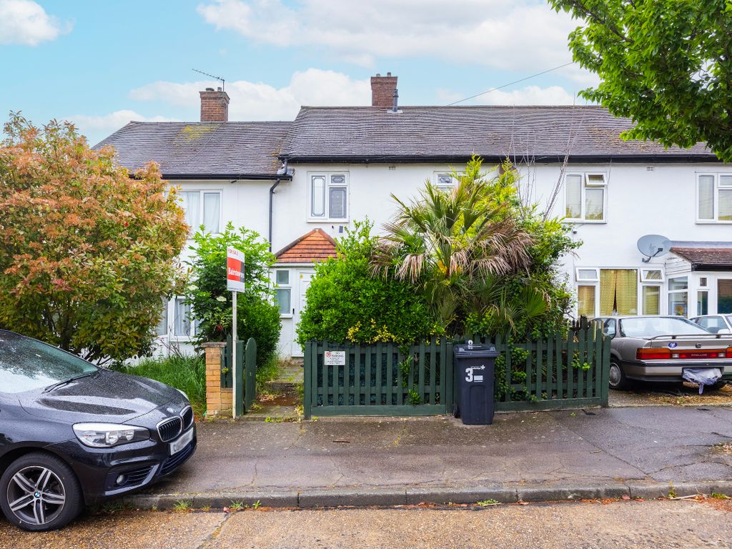 2 bed semidetached house for sale in Verderers Road, Chigwell IG7, £