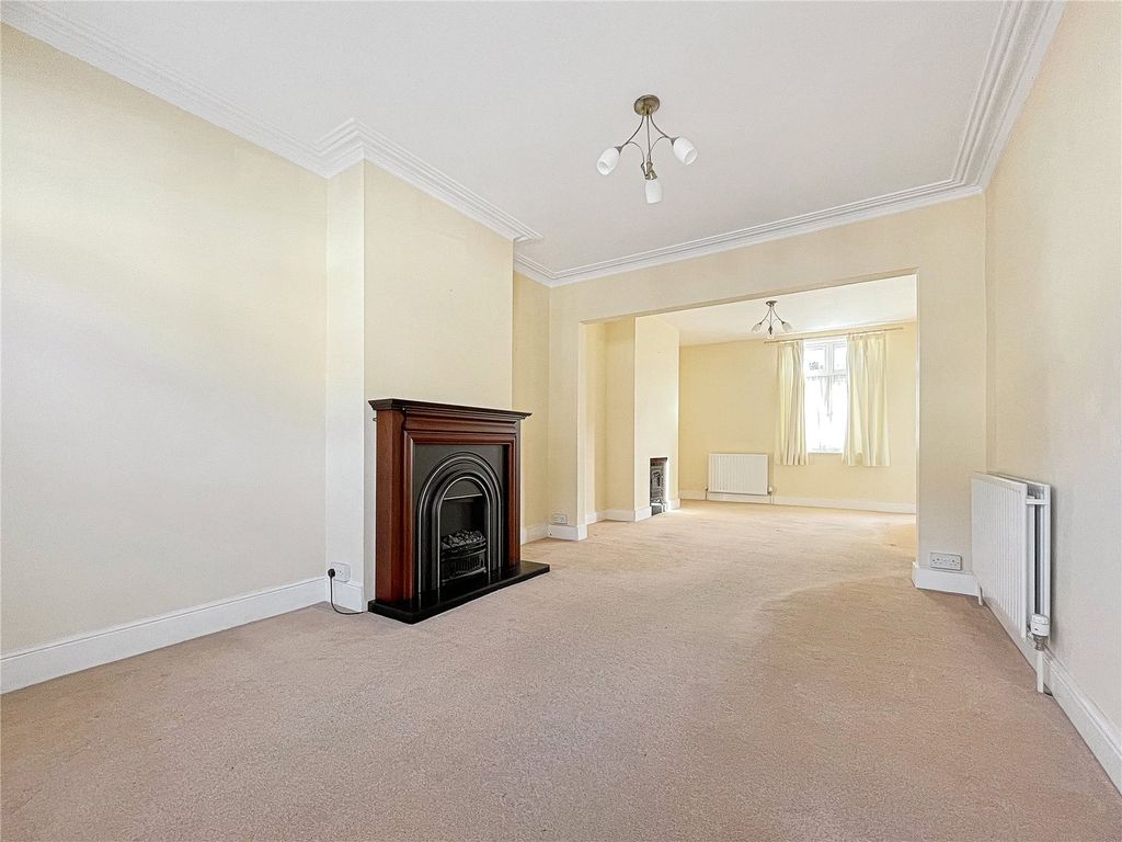 Albany Road, Gillingham, Kent ME7  