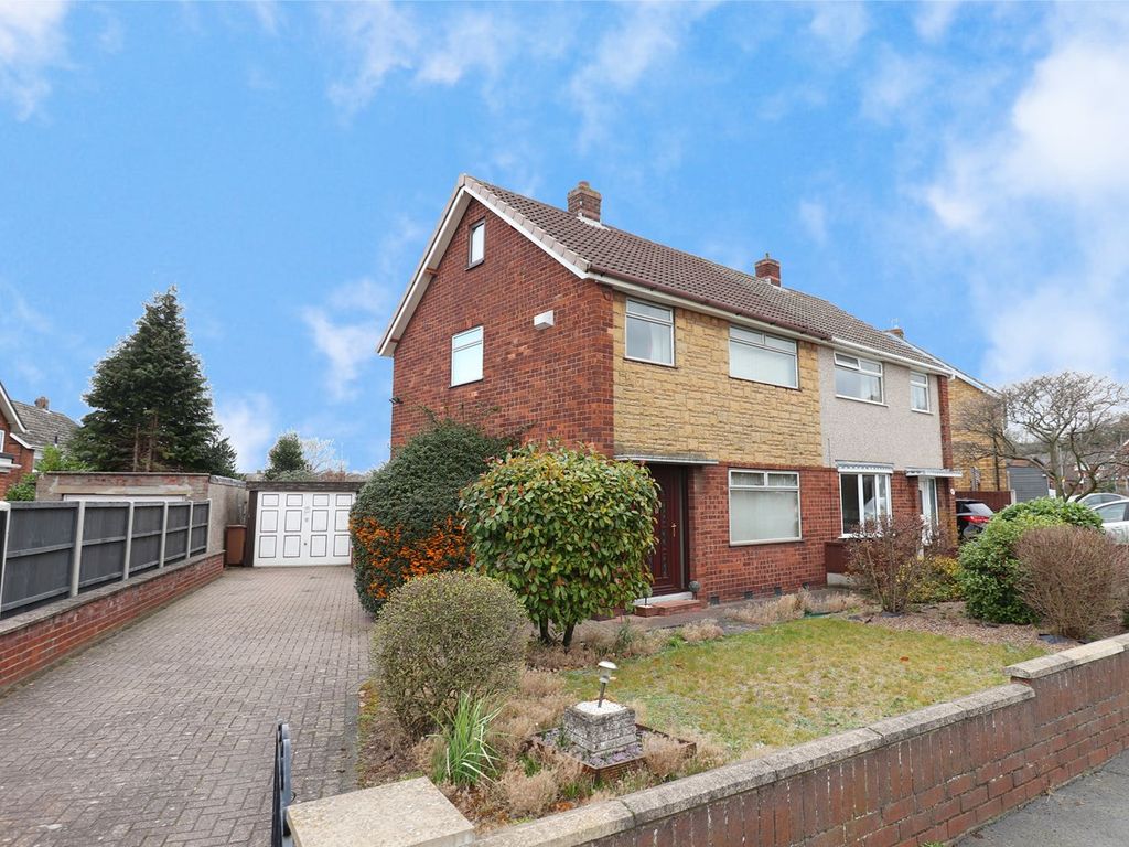 3 bed semidetached house for sale in Dewsbury Avenue, Scunthorpe DN15
