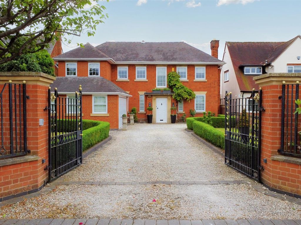 5 bed detached house for sale in Derby Road, Long Eaton, Nottingham