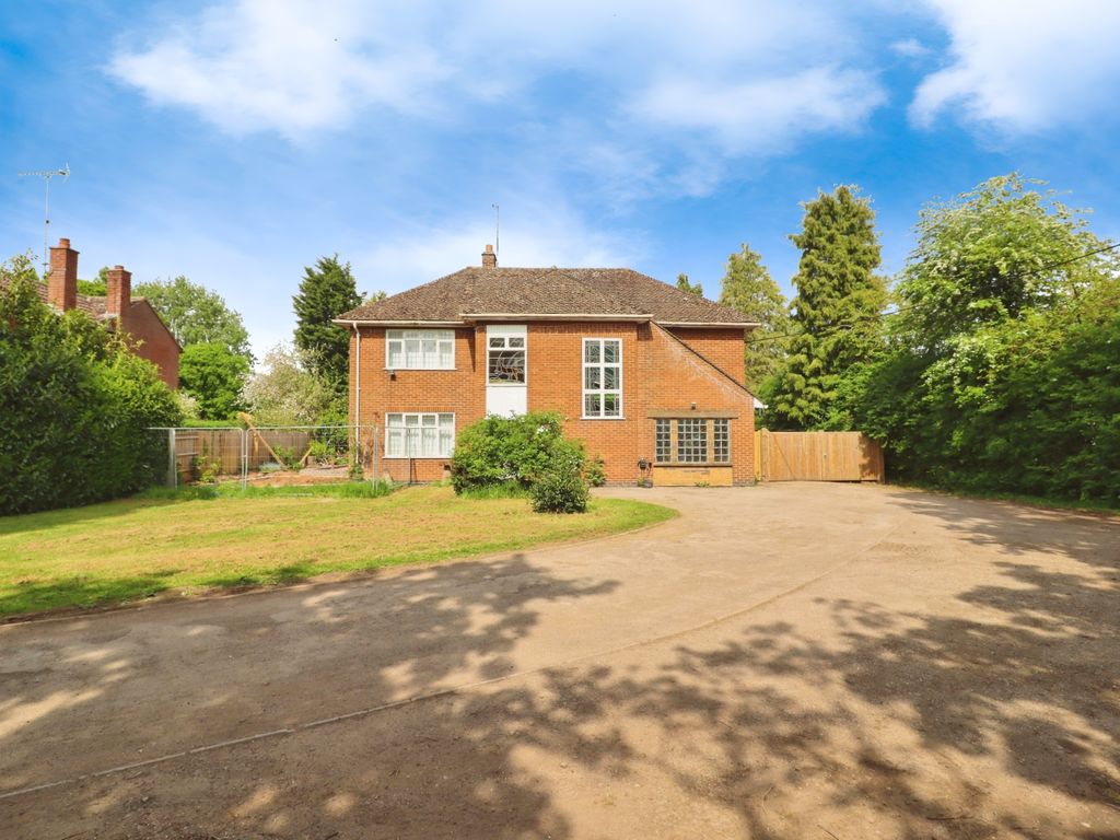 4 bed detached house for sale in Birdingbury Road, Marton, Rugby CV23
