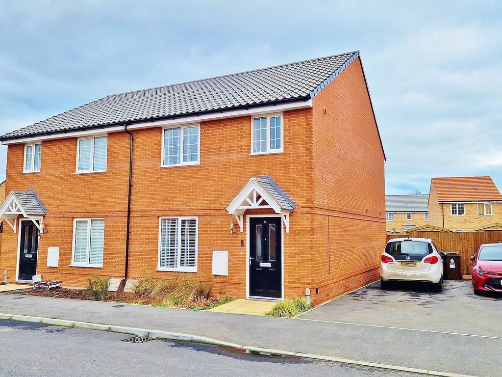 3 bed semidetached house for sale in Sanderling Close, Kirby Cross
