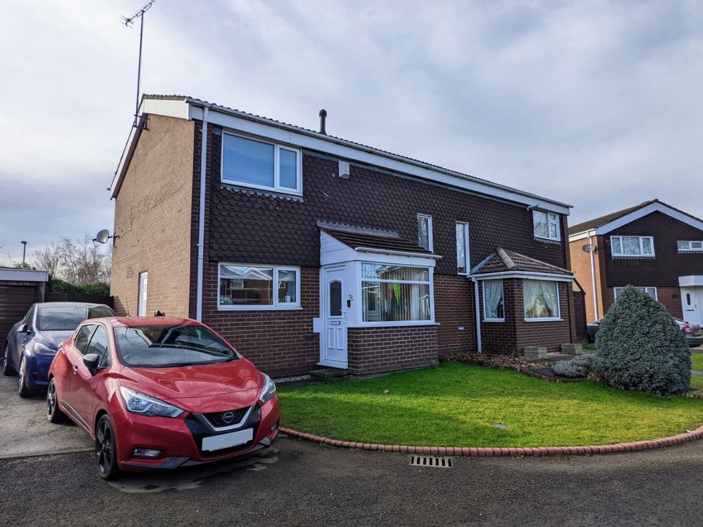 3 bed semidetached house for sale in Larkhill, Skelmersdale