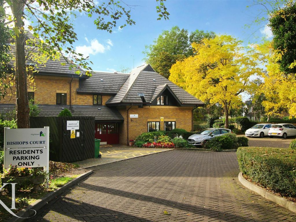 1 bed flat for sale in Court, Churchgate, Cheshunt, Waltham