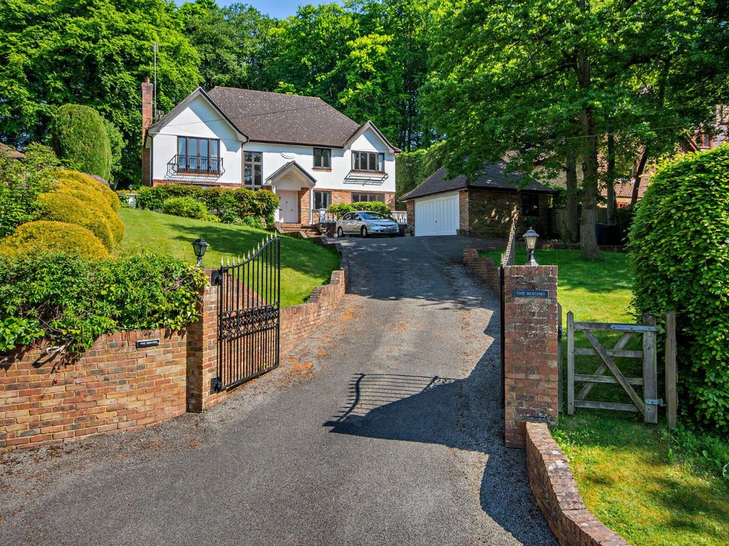 5 bed country house for sale in Bottom Lane, Seer Green HP9, £1,850,000