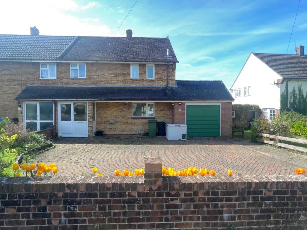 3 Bed Semi Detached House For Sale In Bere Road Denmead Waterlooville