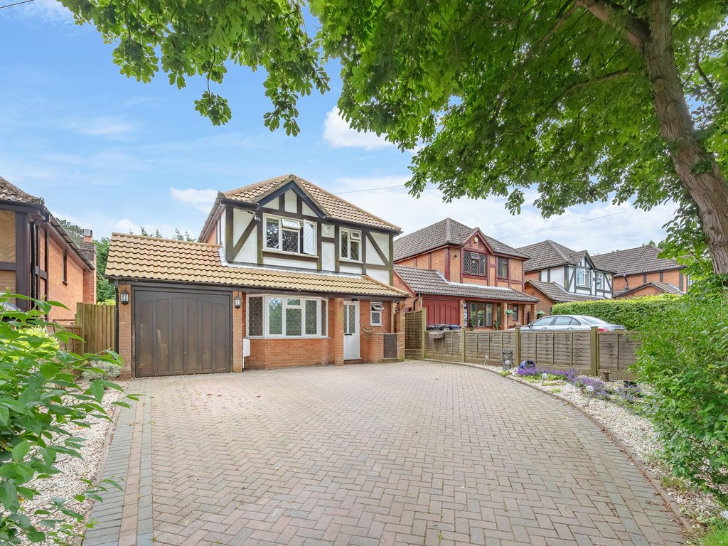 4 bed detached house for sale in Rickman Hill, Chipstead, Coulsdon CR5, £650,000 Zoopla