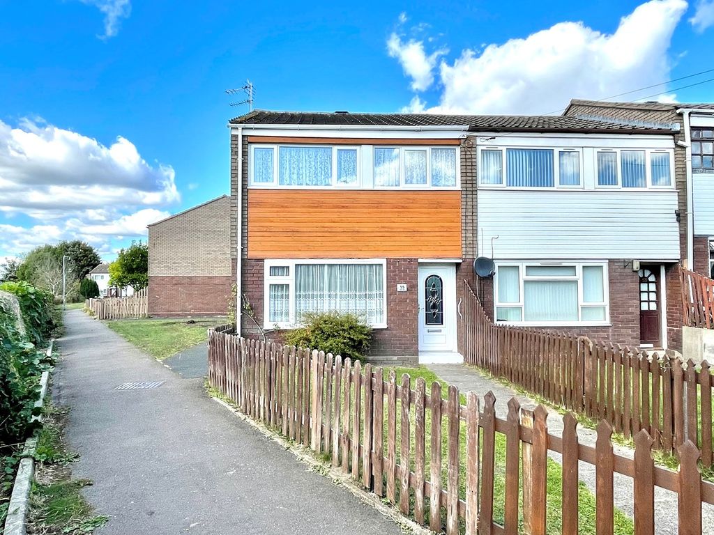 3 bed property for sale in Valley Road, New Park Village, Wolverhampton