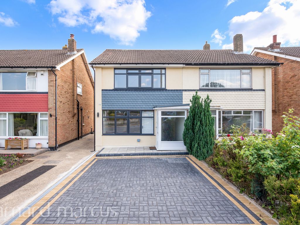 3 bed property to rent in Chudleigh Gardens, Sutton SM1 Zoopla