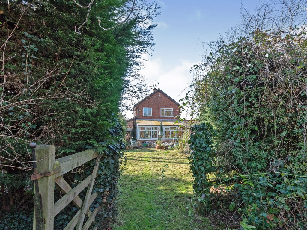 3 bed detached house for sale in Mill Lane, Carbrooke, Thetford