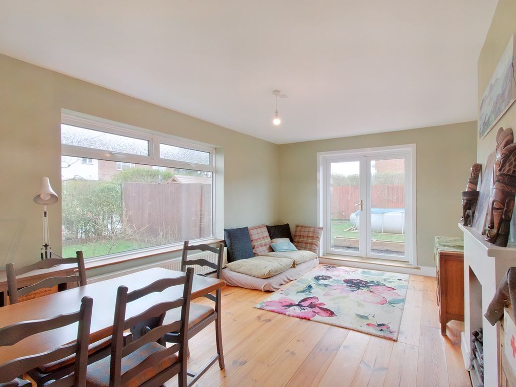 2 bed flat for sale in Quinta Drive, EN5 Zoopla