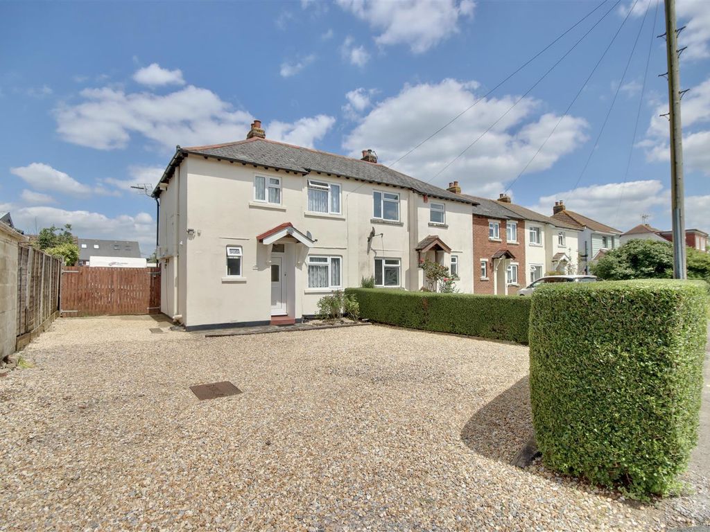 3 bed semidetached house for sale in Olive Crescent, Fareham, Hampshire PO16, £325,000 Zoopla