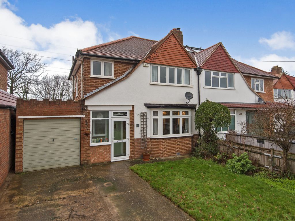 3 bed detached house for sale in Broadmead Avenue, Worcester Park KT4