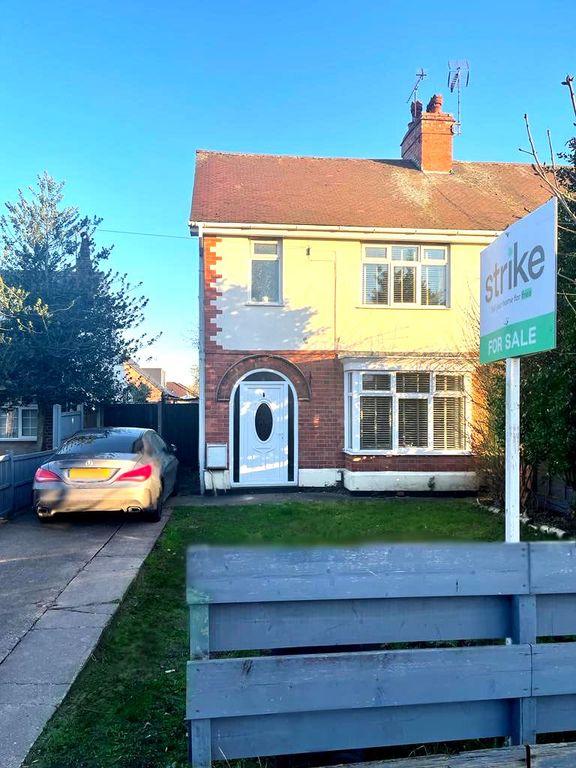 3 bed semidetached house for sale in Watnall Road, Hucknall