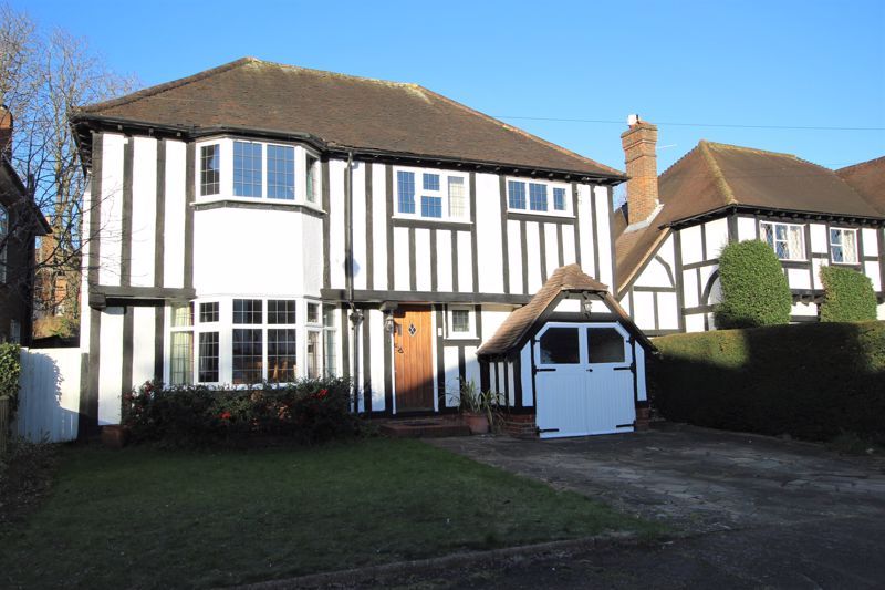 4 bed detached house for sale in Squirrels Way, Epsom KT18, £1,050,000