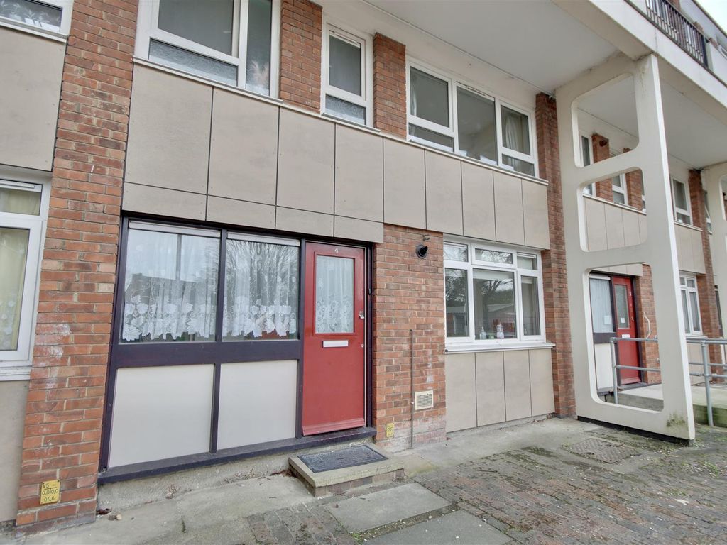 2 bed flat for sale in Grove Road, Cosham, Portsmouth PO6 Zoopla