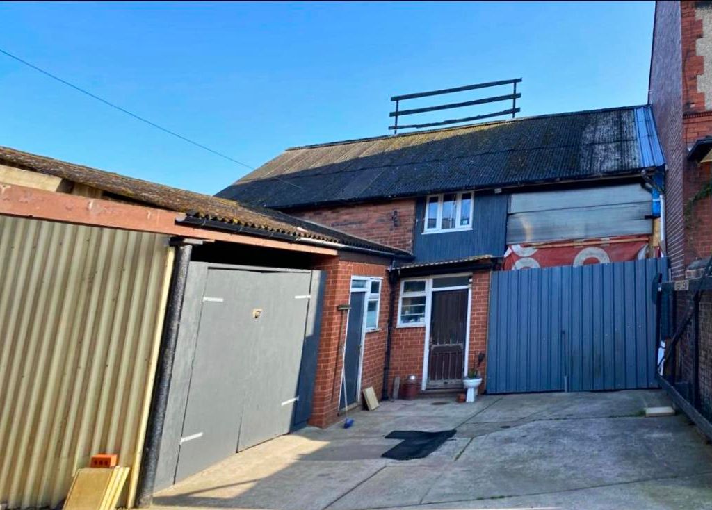 8 bed detached house for sale in Northside Road, Rotherham S63 Zoopla