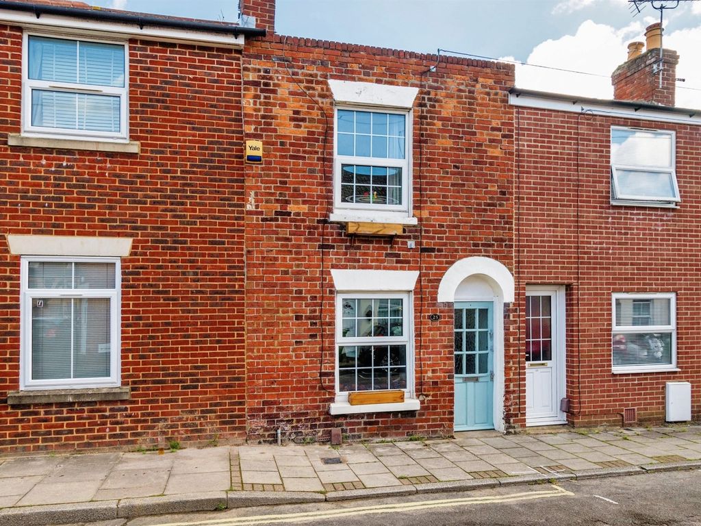 2 bed terraced house for sale in Liverpool Street, Southampton SO14, £