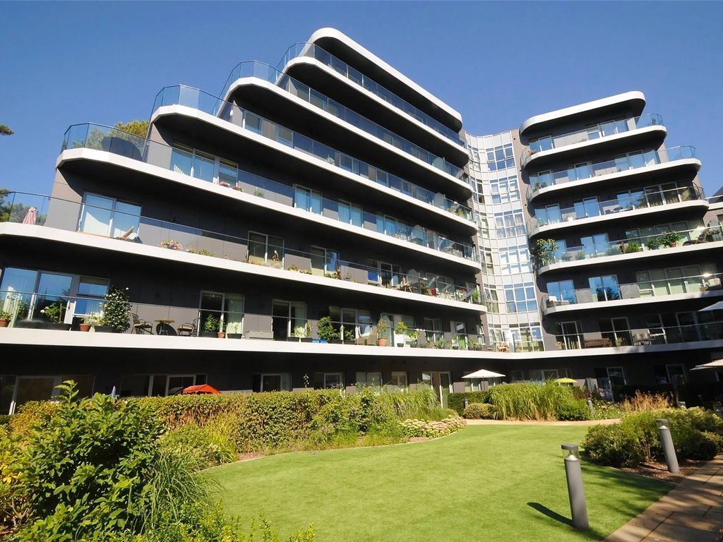 2 bed flat for sale in Mount Road, Lower Parkstone, Poole, Dorset BH14