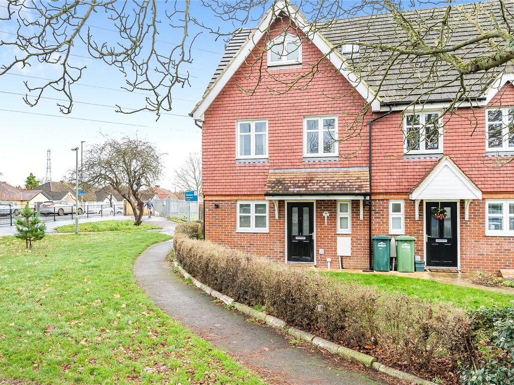 4 bed end terrace house for sale in Edinburgh Drive, Staines, Surrey TW18, £640,000 Zoopla