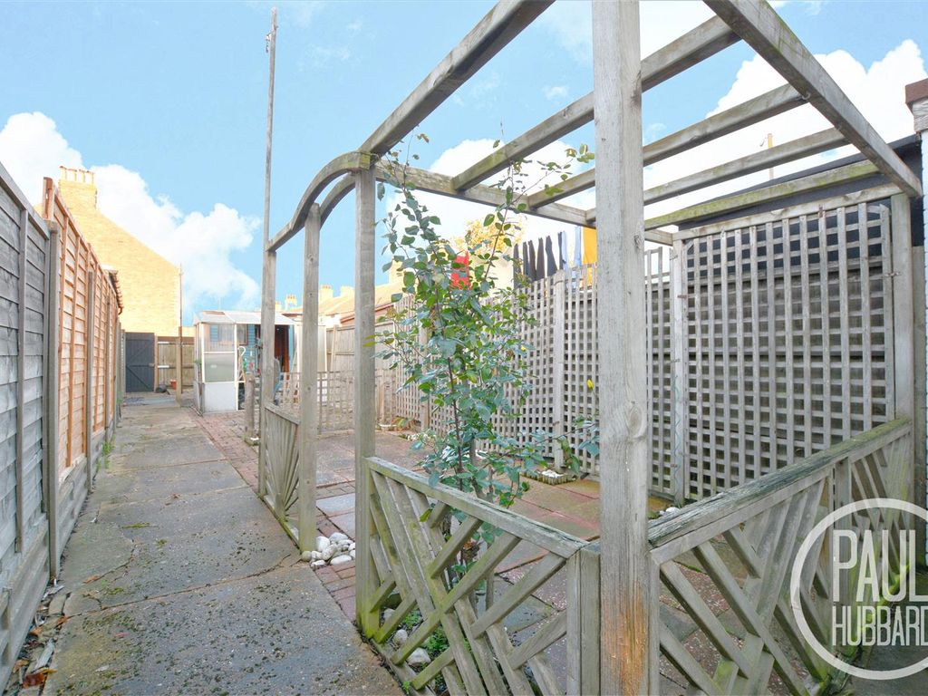 2 bed terraced house for sale in Eastern Way, Lowestoft, Suffolk NR32