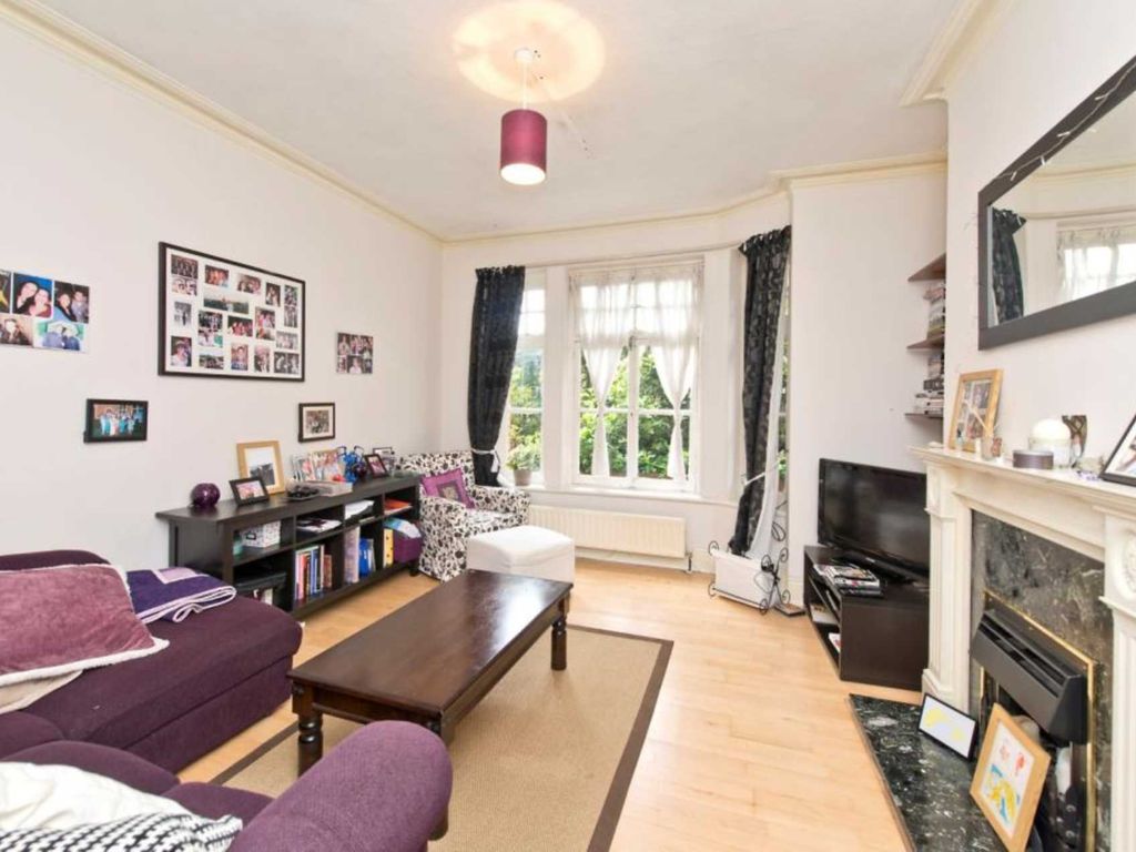 2 bed flat to rent in Avonmore Gardens, West Kensington, London W14, £