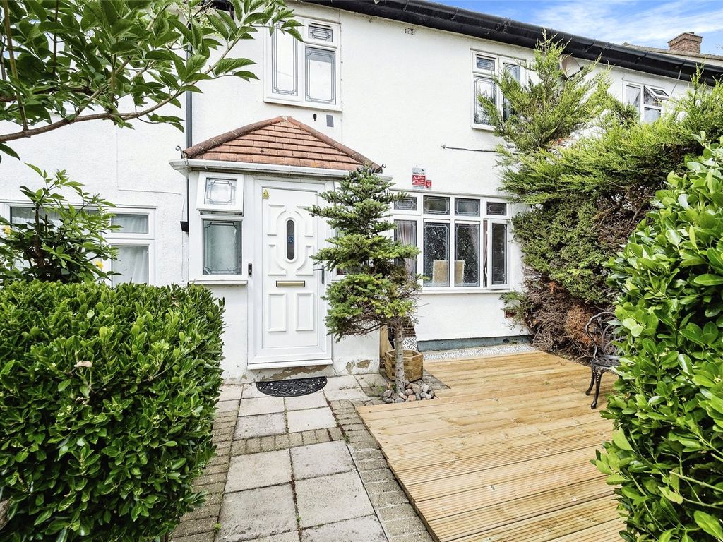 2 bed terraced house for sale in Verderers Road, Chigwell, Essex IG7, £