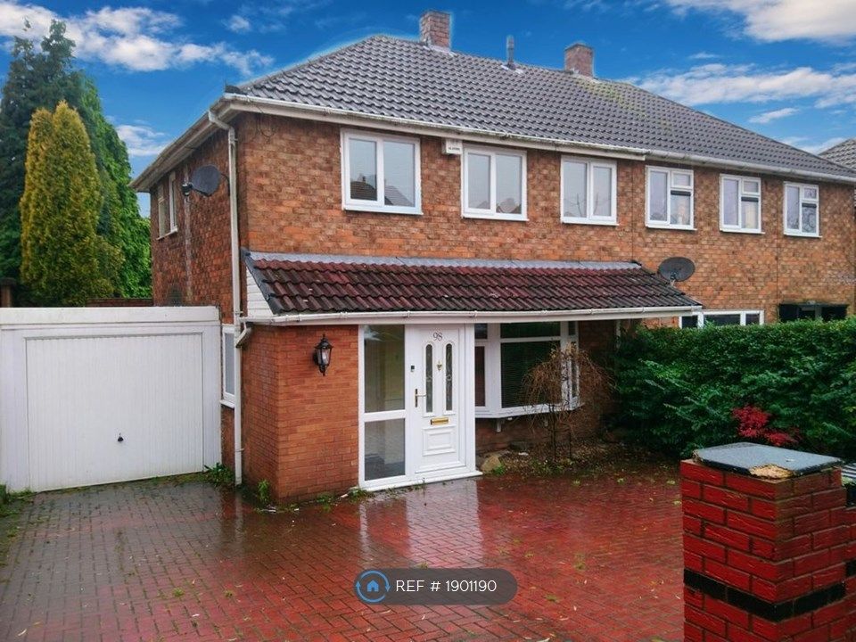 3 bed semidetached house to rent in Commonside, Brownhills, Walsall