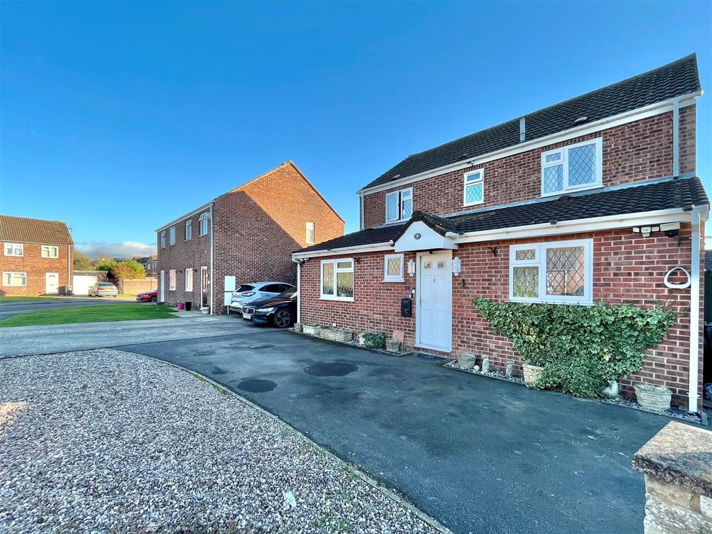 4 bed detached house for sale in Jewson Close, Tuffley, Gloucester GL4