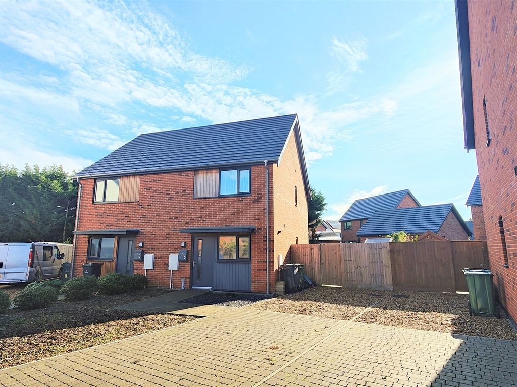 2 bed semidetached house for sale in Crabtree Close, Watton, Thetford
