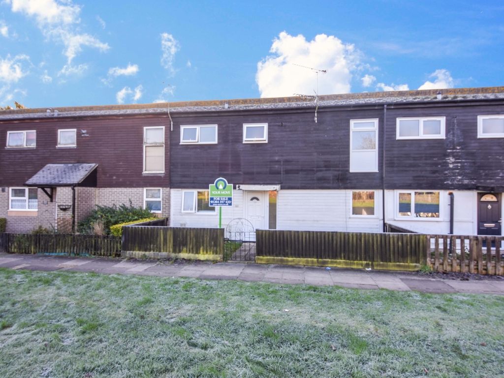 2 bed terraced house for sale in pilgrims way, andover, hampshire sp10