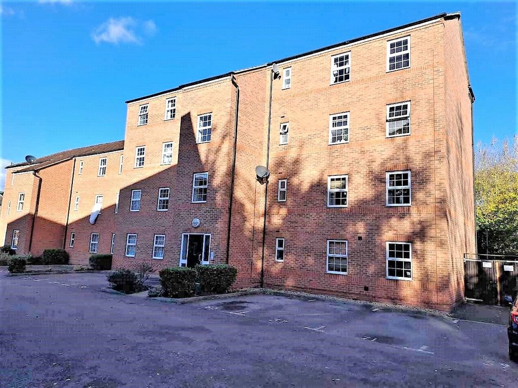 2 bed flat to rent in Potters Hollow, Bulwell, Nottingham