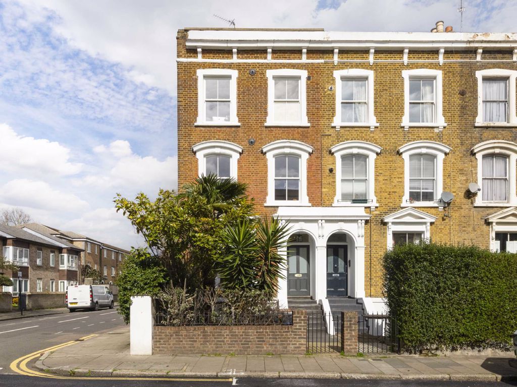 2 bed flat for sale in Victoria Park Road, London E9 Zoopla