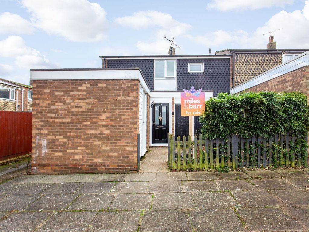 3 bed semidetached house for sale in Alfred Close, Canterbury CT1, £