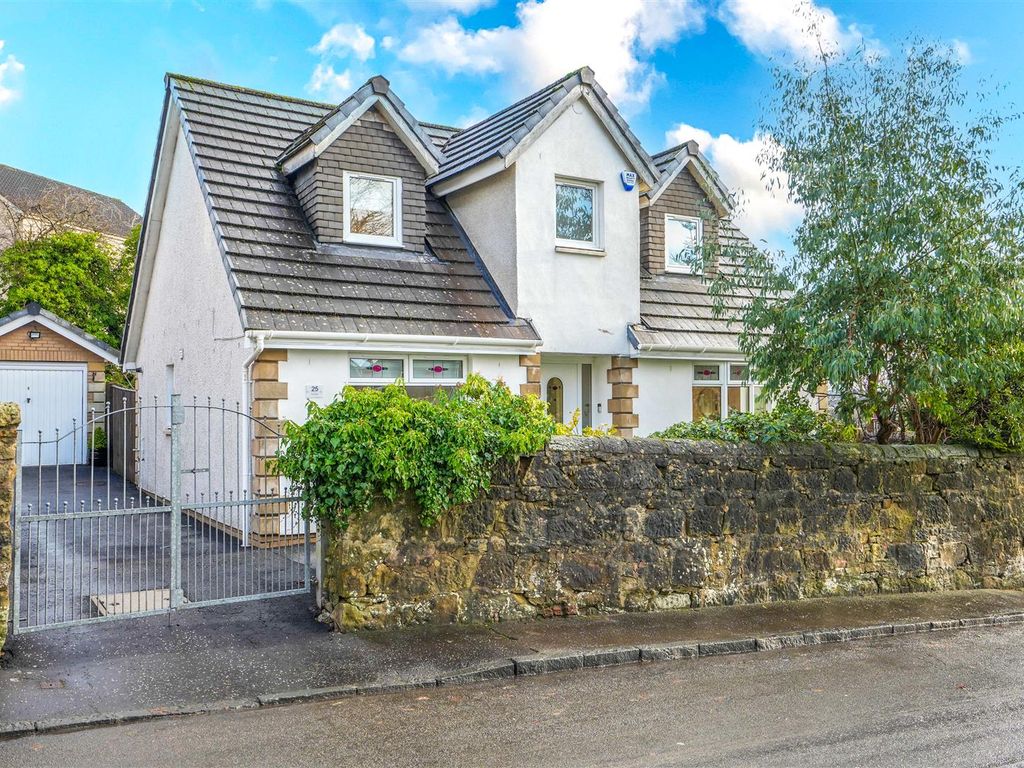 5 bed detached house for sale in Knox Street, Airdrie ML6, £275,000