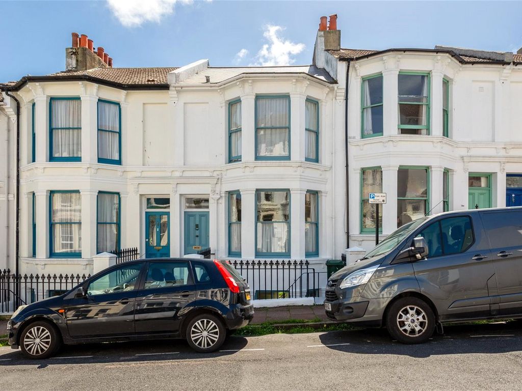3 bed terraced house for sale in Roundhill Crescent, Brighton BN2, £