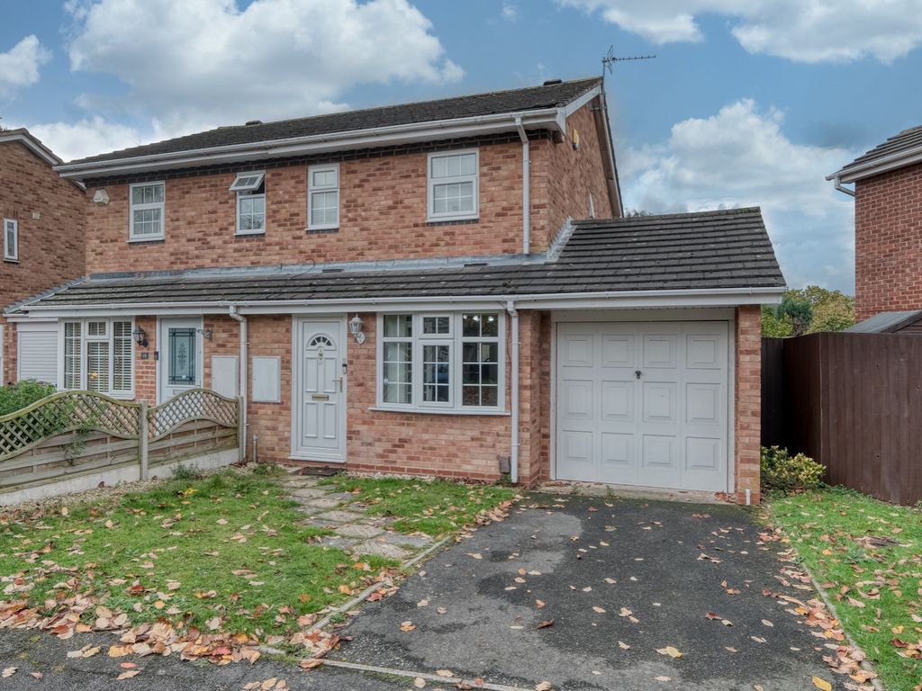 2 bed semidetached house for sale in Deanbrook Close, Shirley